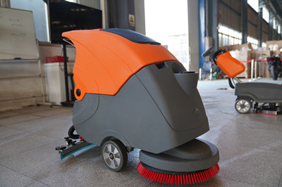 榮事達(dá)M61手推式洗地機(jī) 榮事達(dá)M61手推式洗地機(jī).jpg